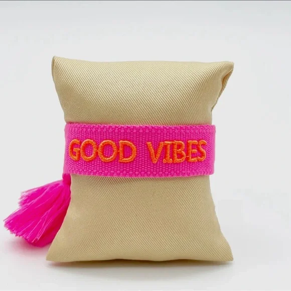 Good Vibes Hot Pink & Orange Woven Bracelet - Picture 2 of 2